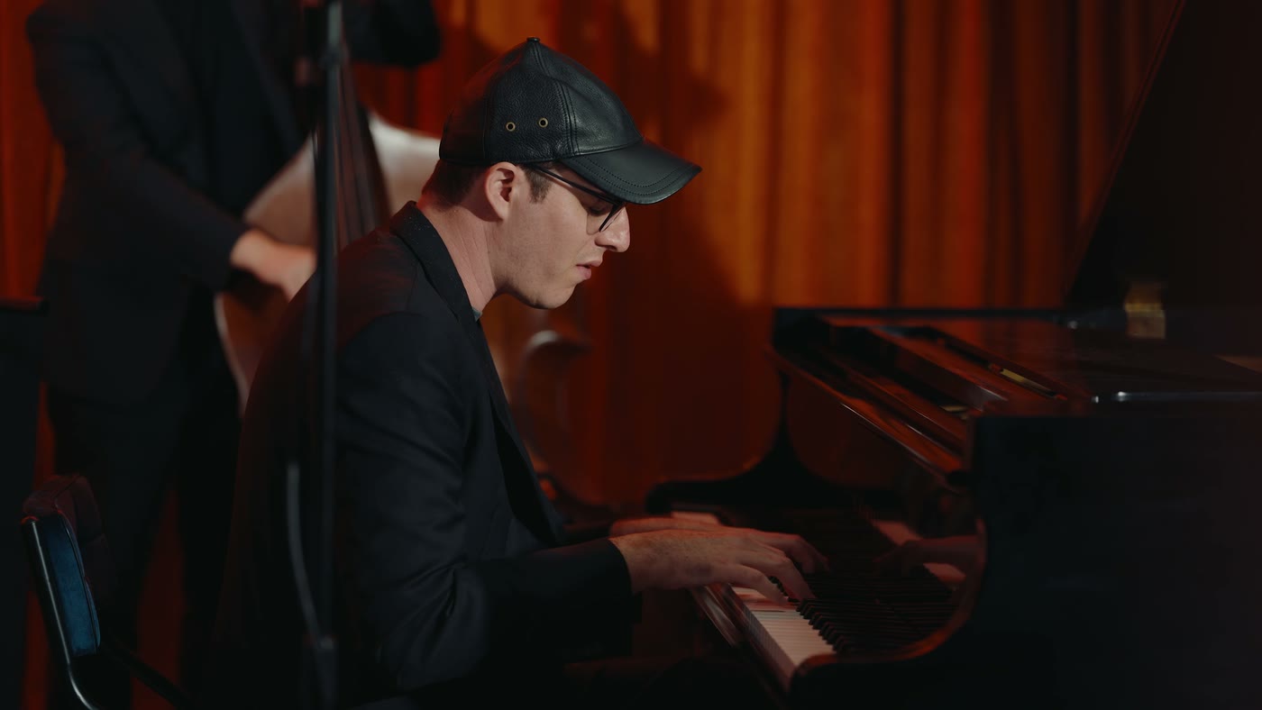Adam Hersh in the Sessions With Shaw studio