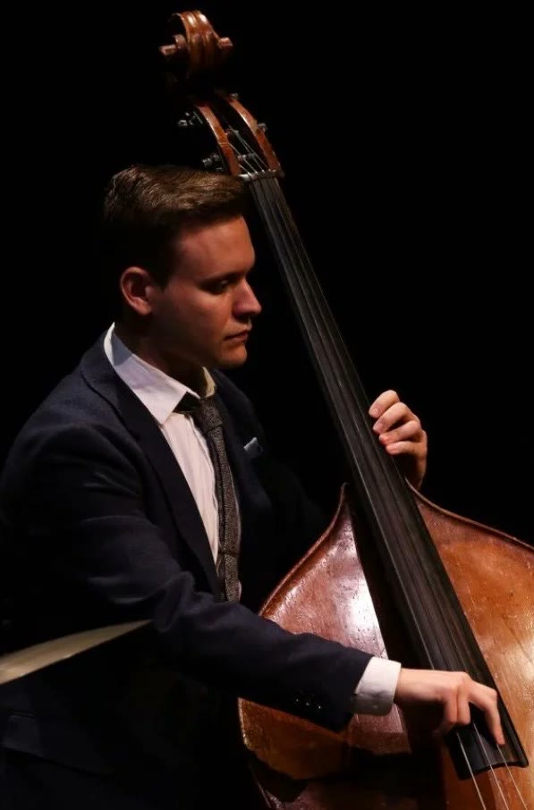 Alex Frank in the Sessions With Shaw studio